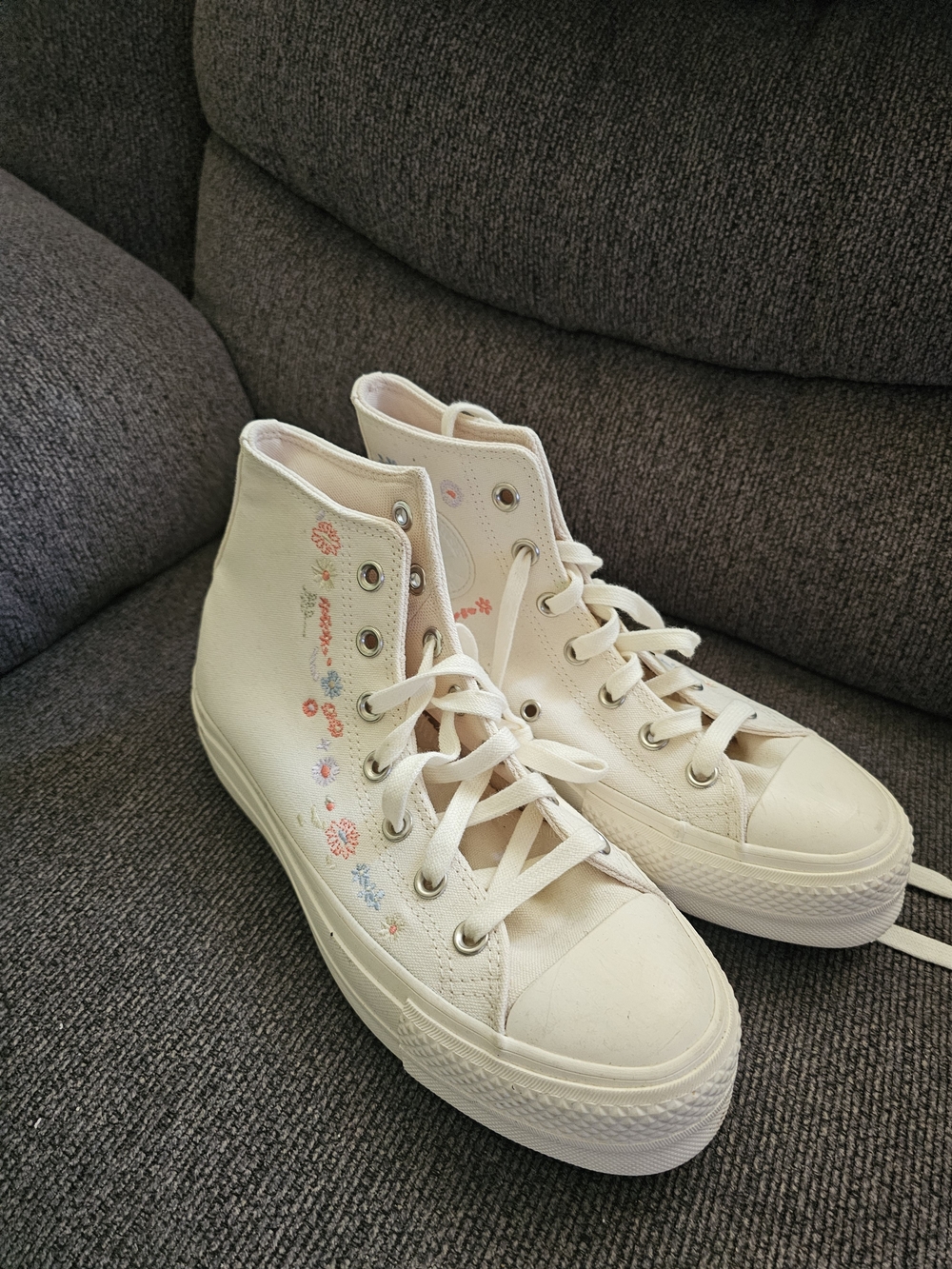Converse Cream High-Top Sneakers with Floral Embroidery